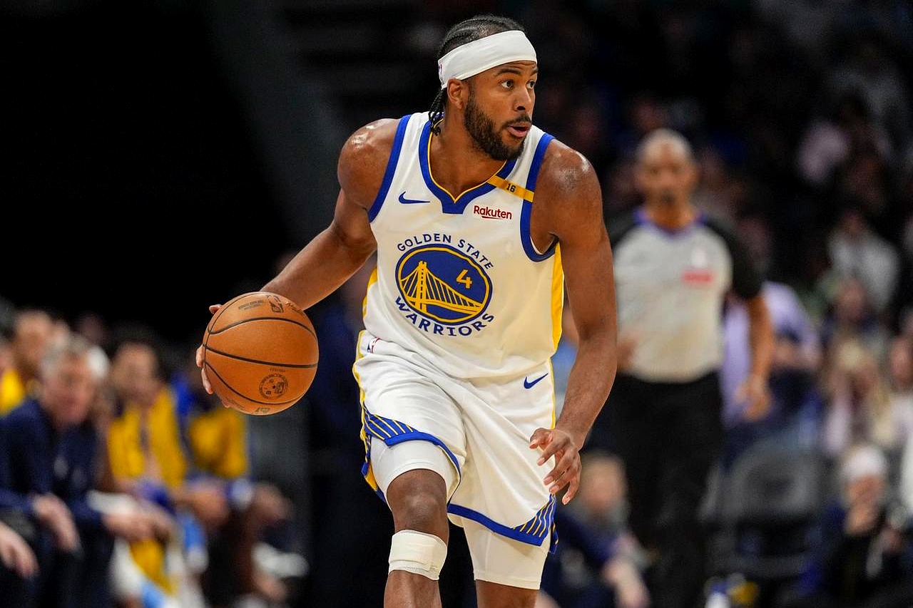 爱游戏APP包含Rookie迎来二十赛季出色发挥，篮网观众热烈欢呼！的词条