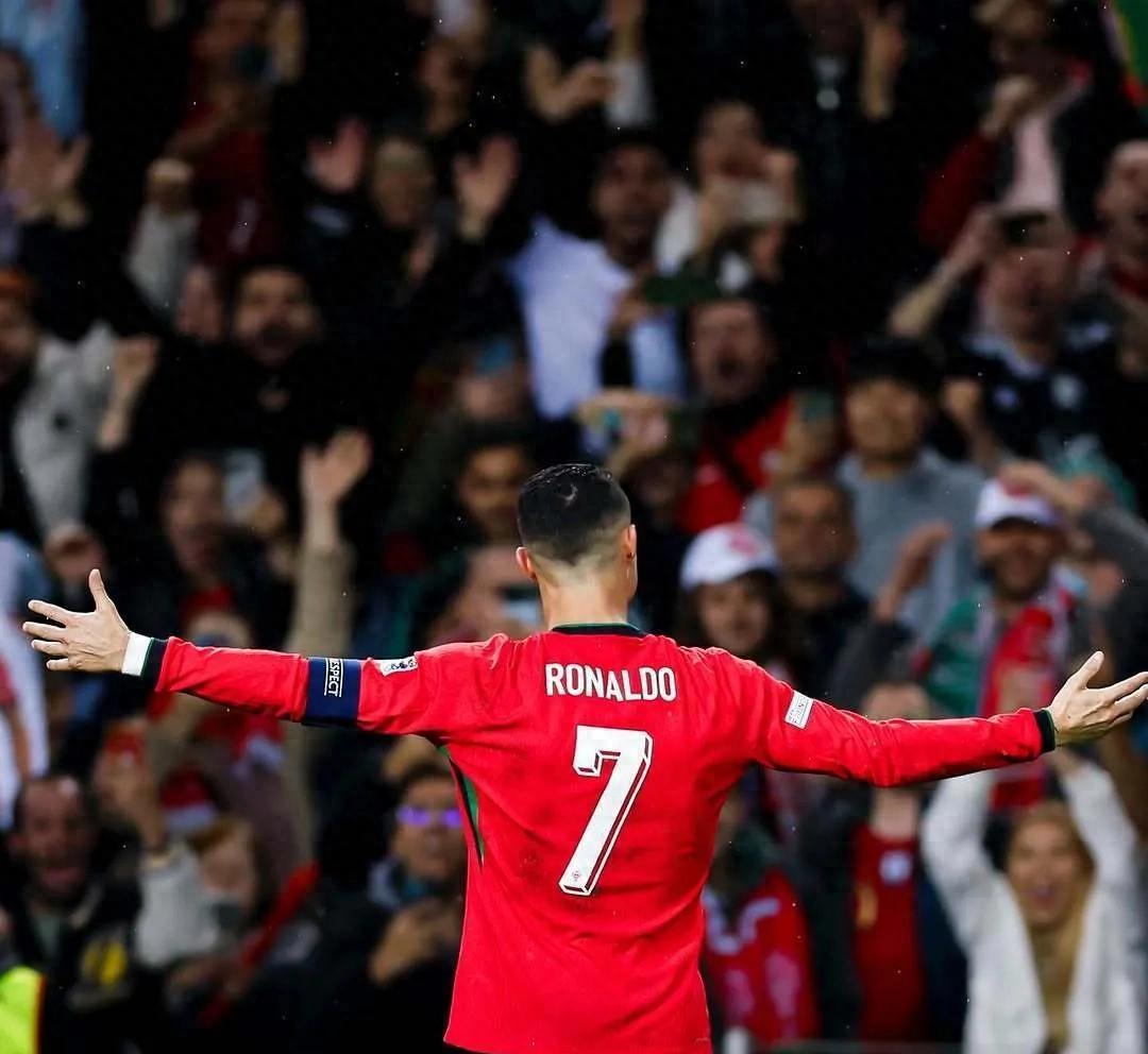 爱游戏官方 C罗连续五场比赛得分超过败北，勇士不断突破！