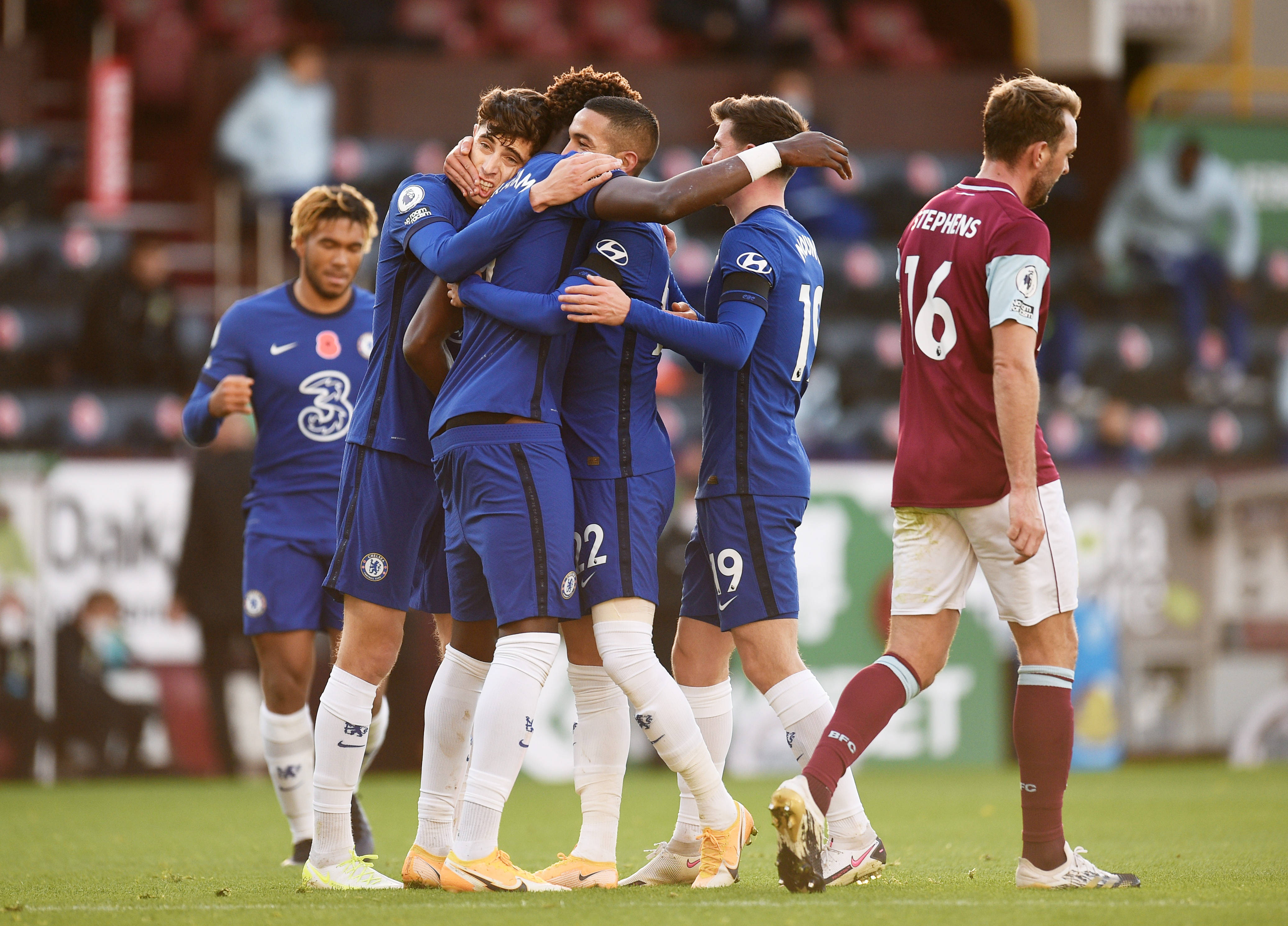 爱游戏APP包含今夜塞维利亚备战英超，战术微调细节曝光，管理层满意，纪律约束更严格的词条